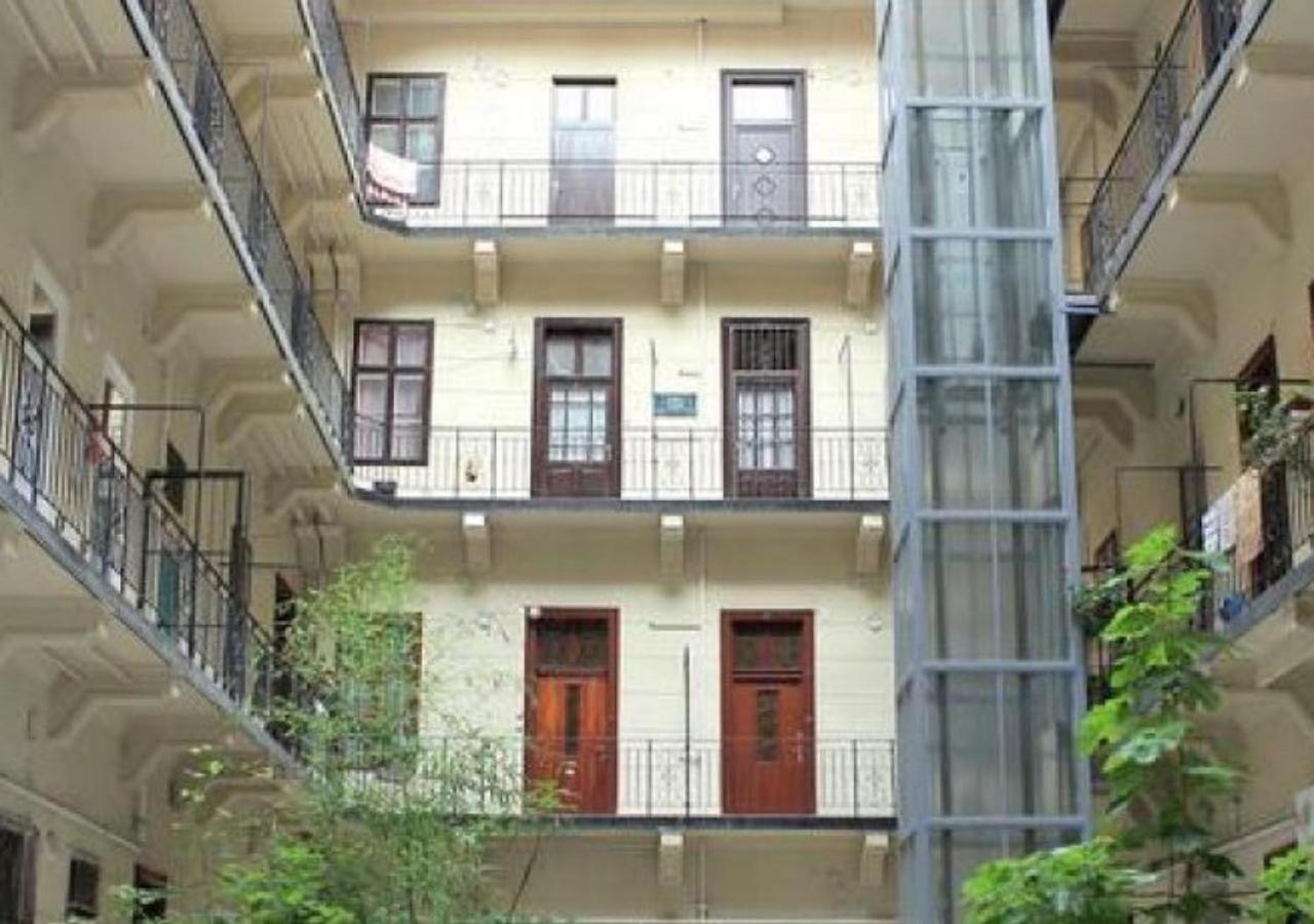 Lola Apartment Budapest Exterior photo